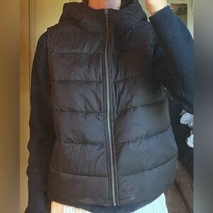 Cropped puffer vest